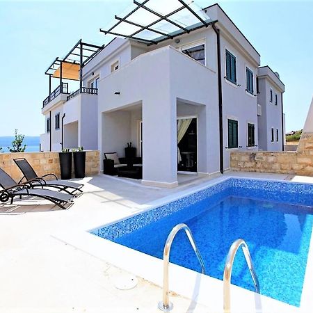 Apartment Bol A6 With Pool From 45 Eur Per Person Exterior foto