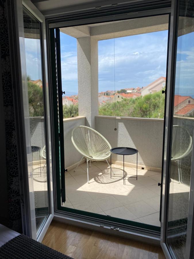 Apartment Bol A6 With Pool From 45 Eur Per Person Exterior foto